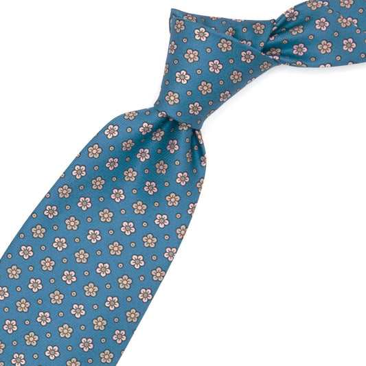 Blue tie with daisies