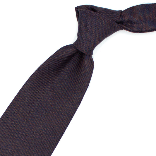 Brown textured tie