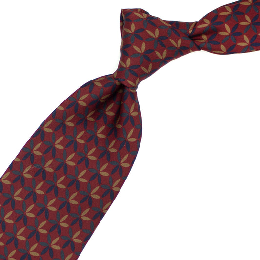 Bordeaux tie with beige, blue and green flowers