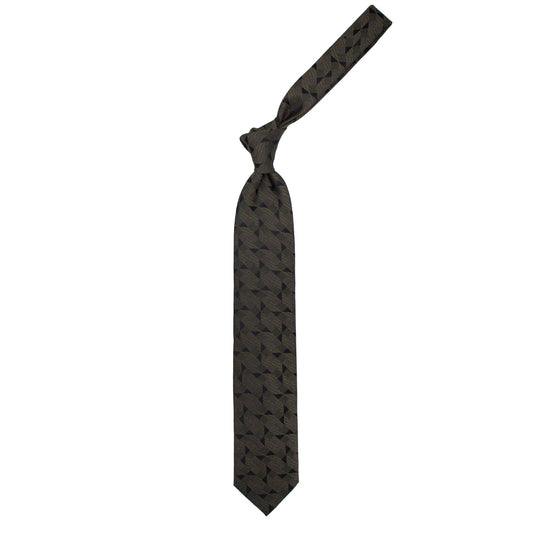 Tie with brown geometric pattern